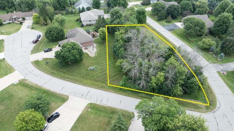 Charleen Ln #7, Greenville, WI 54942