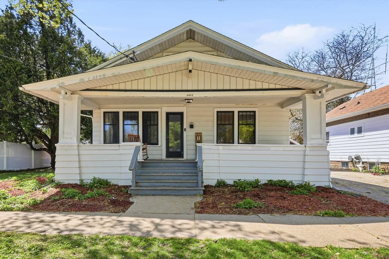 1011 Fair St, Appleton, WI 54911