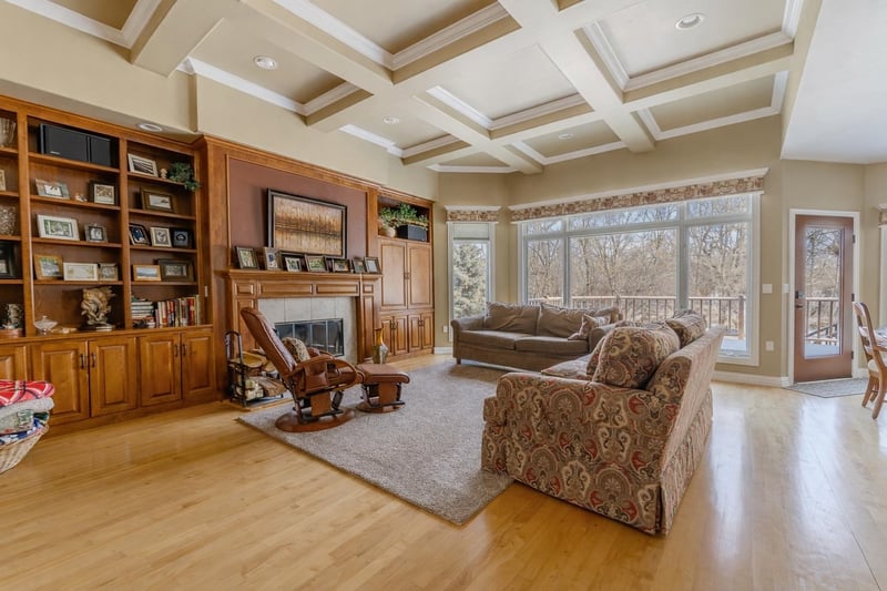 4262 Bellhaven Ln, Oshkosh, WI 54904-9378