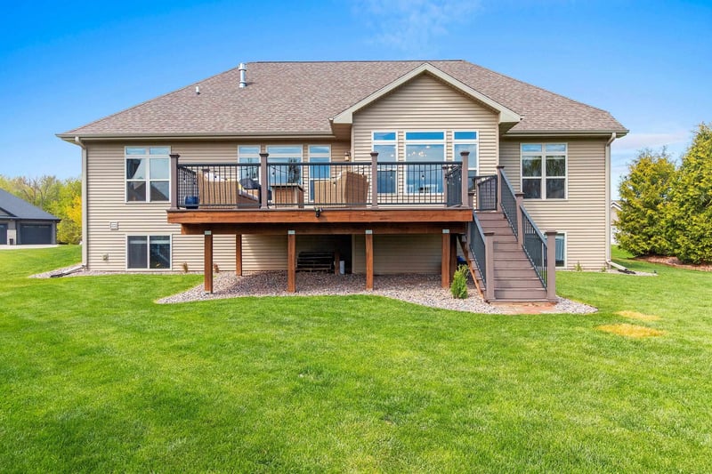 1344 Lear Ln, De Pere, WI 54115