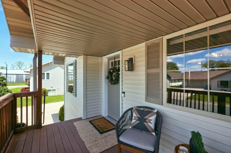 959 Bergamont Ct, Menasha, WI 54952