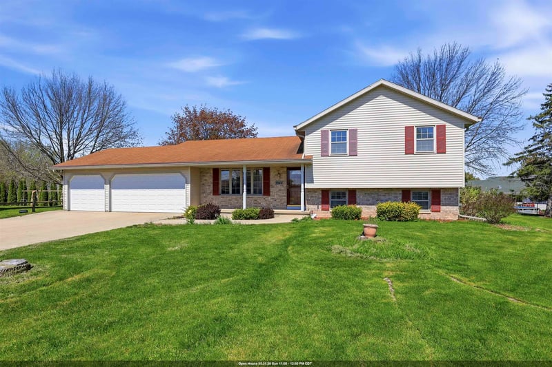 W2944 Northbrook Ct, Appleton, WI 54915-3977