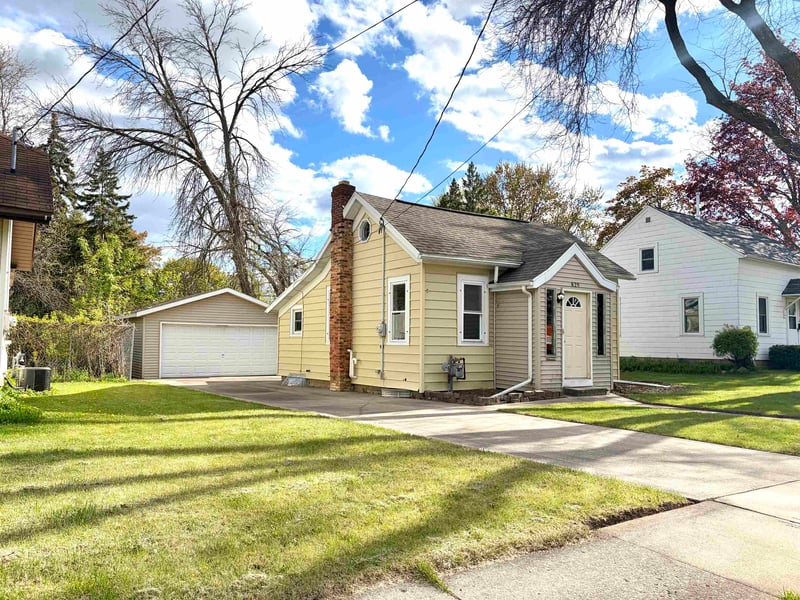829 Grant St, Appleton, WI 54914-2665