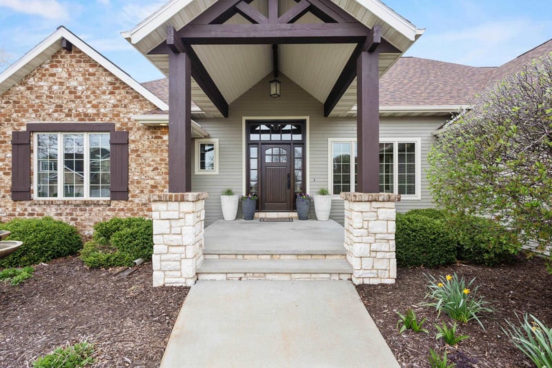 3508 Warner Estates Dr, Appleton, WI 54913