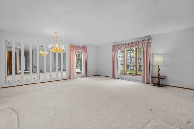 1742 Douglas St, Appleton, WI 54914