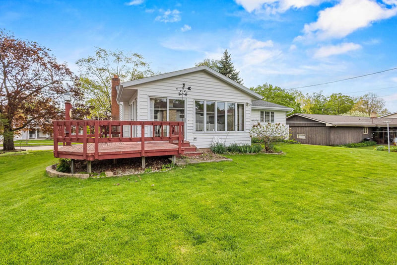1742 Douglas St, Appleton, WI 54914