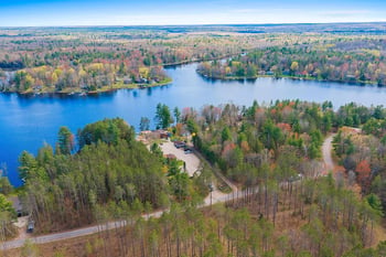 13763 Lake Shore Ln, Mountain, WI 54149