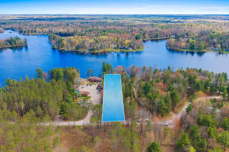 13763 Lake Shore Ln, Mountain, WI 54149