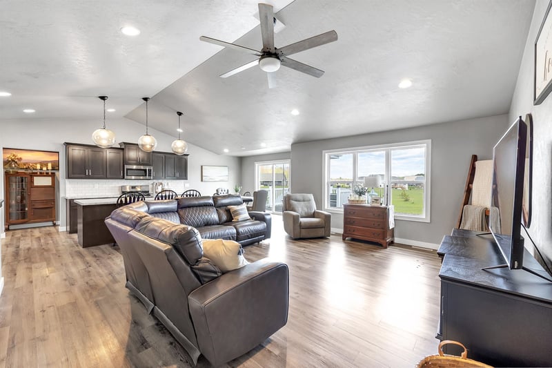 392 Song Bird Cir, Sobieski, WI 54171