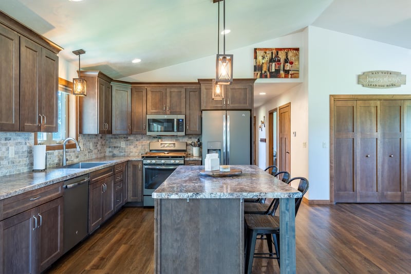 3102 Heise Rd, Omro, WI 54963-9456