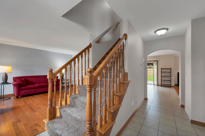 2085 Bracton Rd, Suamico, WI 54173