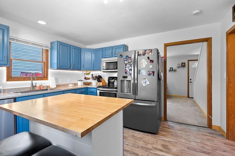 1906 Columbia Ave, Oshkosh, WI 54901-2110