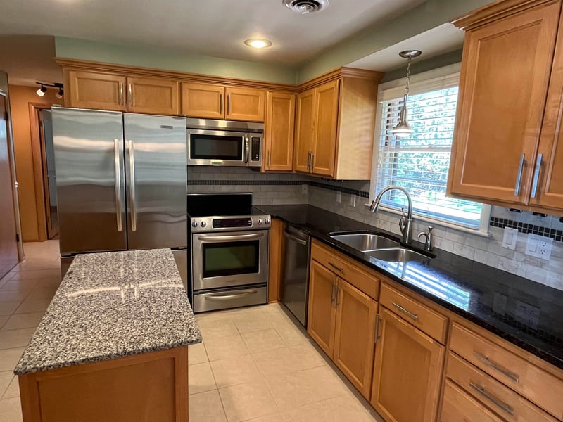 2750 8th St, Appleton, WI 54914-4225
