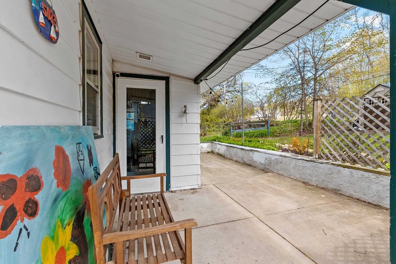 5083 Edgewater Beach Rd, Green Bay, WI 54311