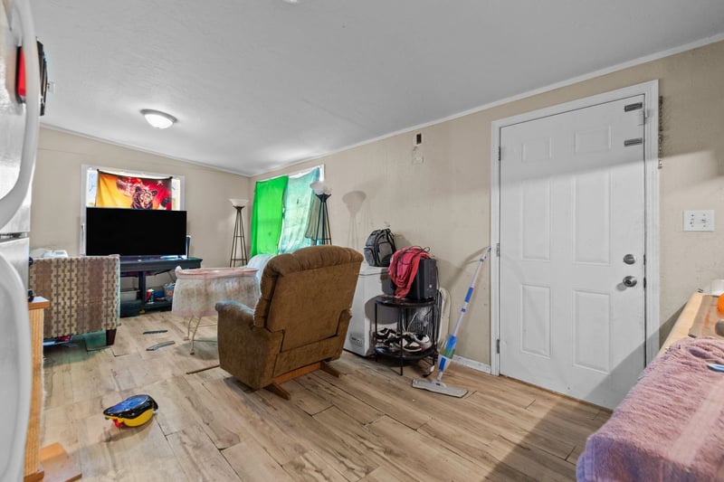 1331 Broad St, Oshkosh, WI 54901-3931