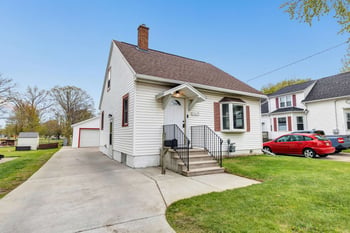 1517 Farlin Ave, Green Bay, WI 54302