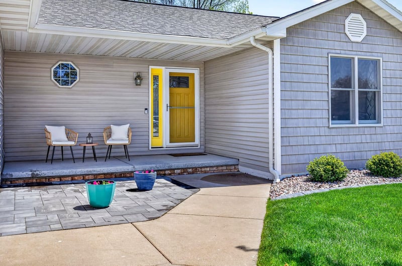 N9168 Cherrymeadow Dr, Appleton, WI 54815-4681