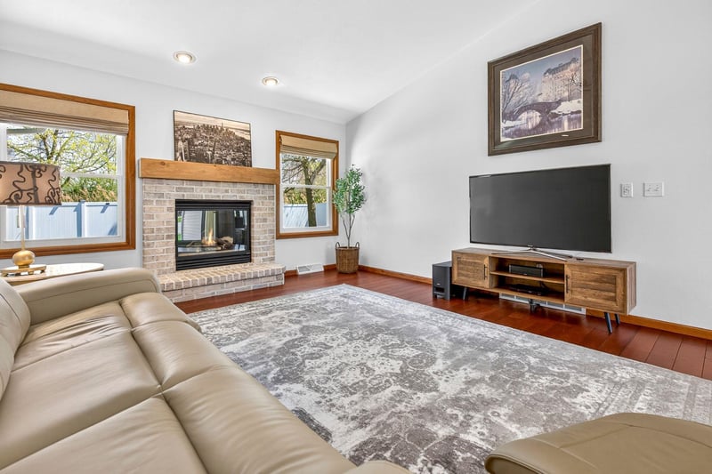N9168 Cherrymeadow Dr, Appleton, WI 54815-4681