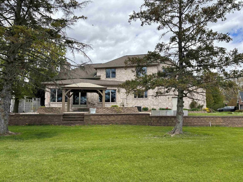 W5085 Fox Ln, Sherwood, WI 54169-9711