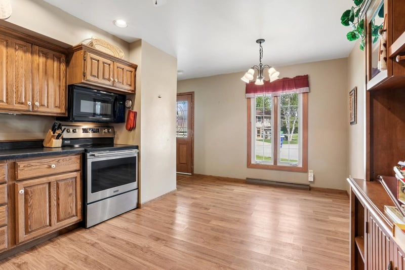 229 Apollo Ct, Brillion, WI 54110