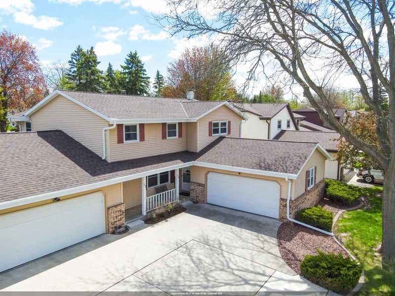 510 Silver Spring Dr, Green Bay, WI 54303