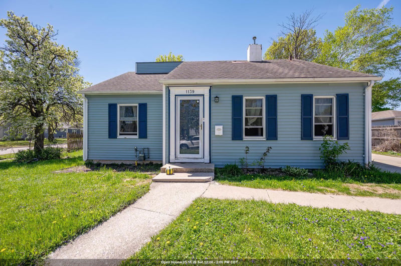 1139 Badger St, Green Bay, WI 54303