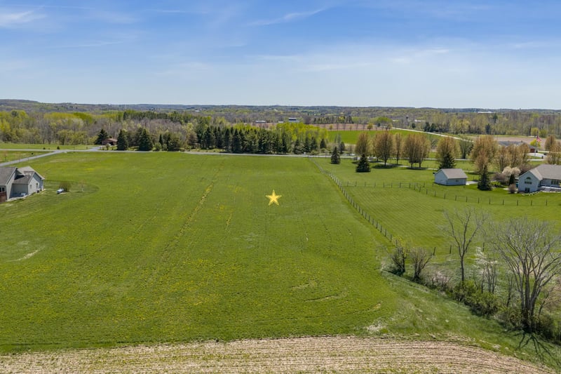 5100 Pine Grove Rd, Denmark, WI 54208