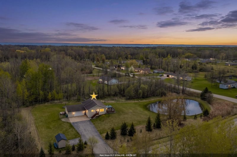 930 County Road J, Little Suamico, WI 54141