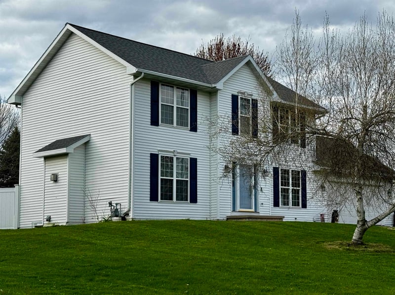 2861 Hawks Nest Trl, Howard, WI 54313-9999