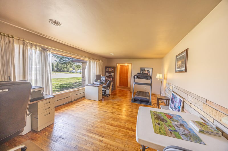 510 Main St, Suring, WI 54174