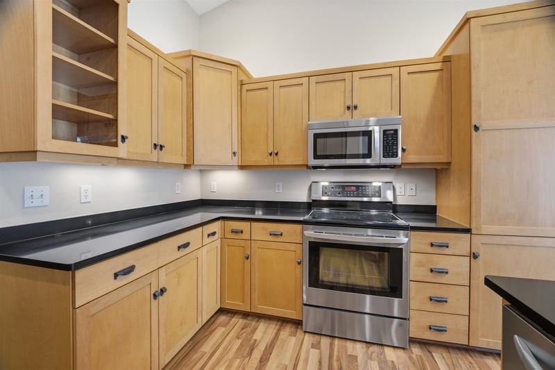 W6148 Long Ct, Appleton, WI 54914