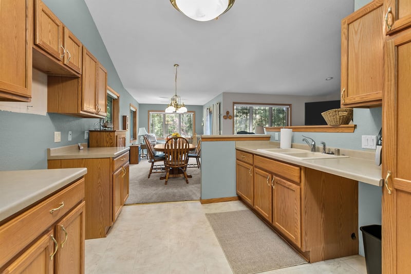 2645 Havenwood Dr #A, Oshkosh, WI 54904