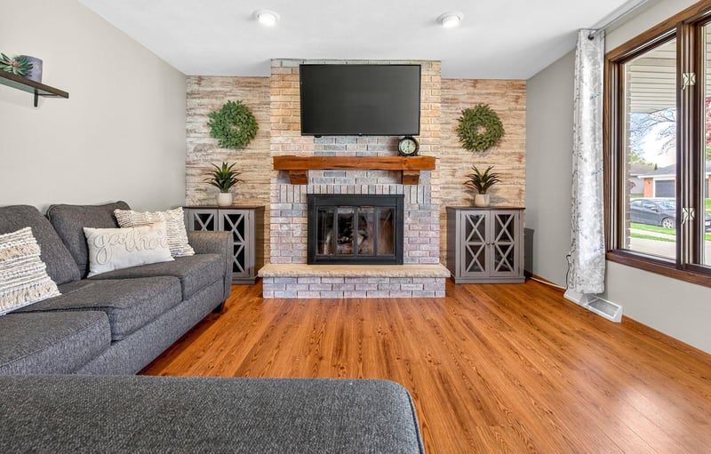 807 Rosehill Rd, Kaukauna, WI 54130-3617
