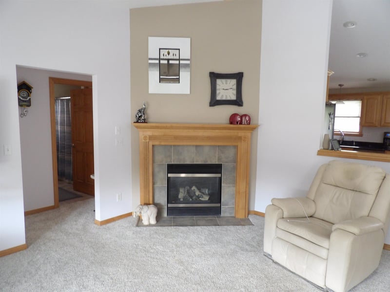 2360 Lost Dauphin Rd, De Pere, WI 54115