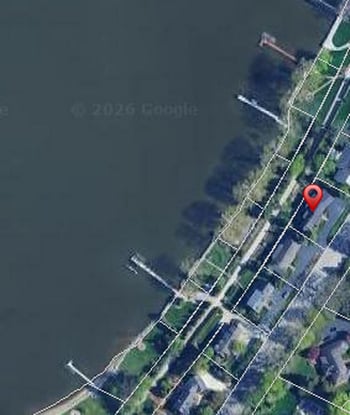 2512 Riverside Dr, Green Bay, WI 54301