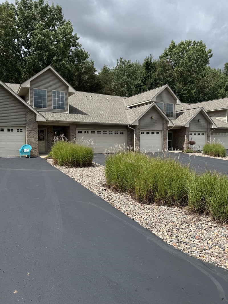 4711 Everbreeze Cir #B, Appleton, WI 54913