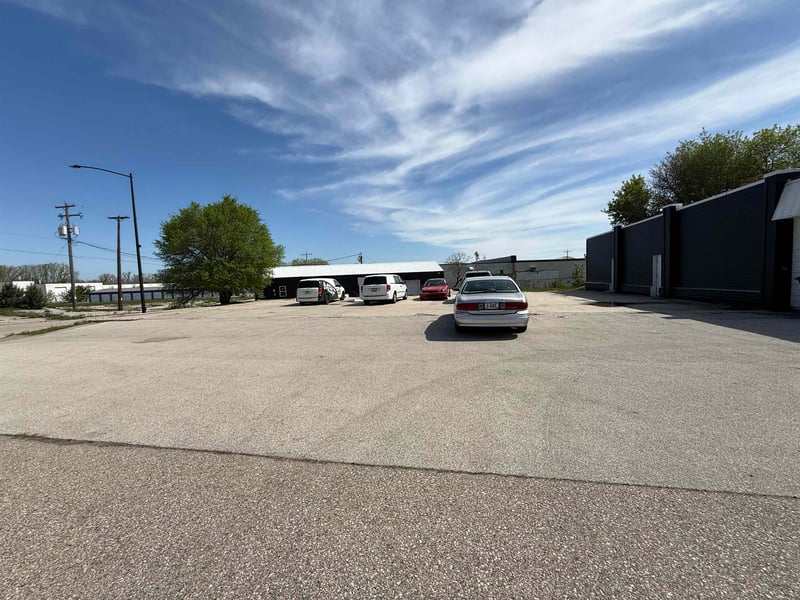 1148 Velp Ave, Green Bay, WI 54303