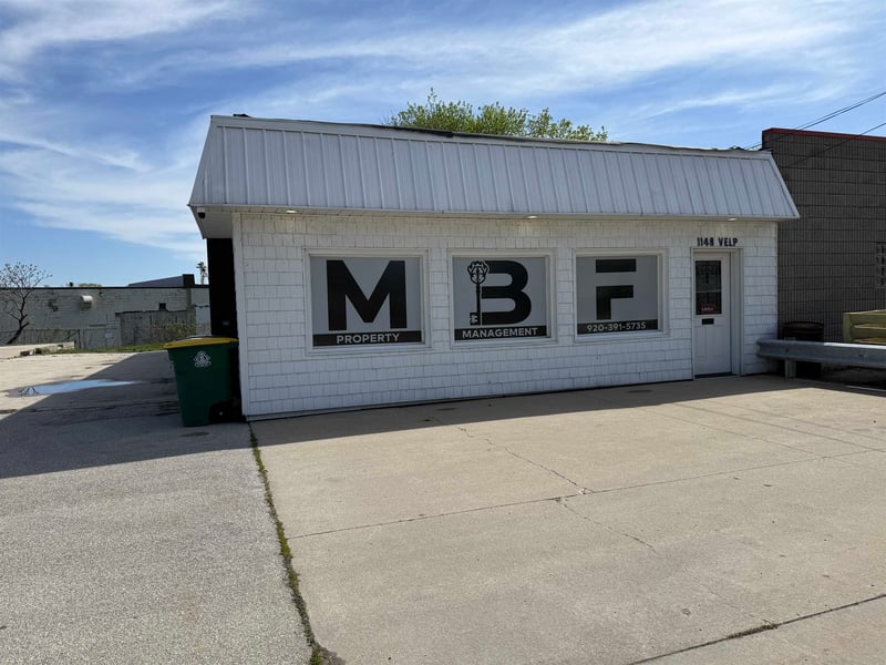 1148 Velp Ave, Green Bay, WI 54303