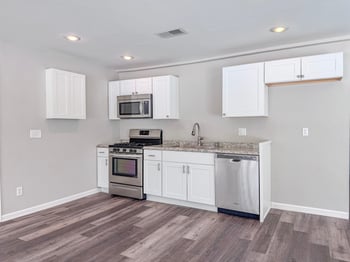 2953 Shadow Ln, Oshkosh, WI 54901-1423