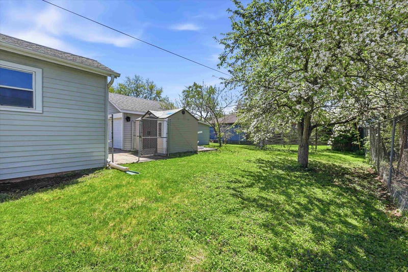 125 Coolidge Ave, Appleton, WI 54915