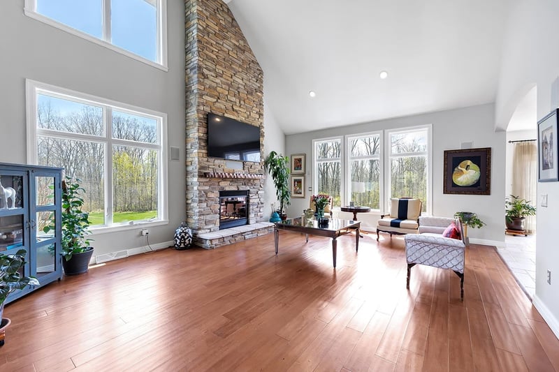 2005 Fescue Way, Suamico, WI 54313