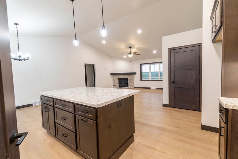 3735 Harolds Way, Suamico, WI 54173