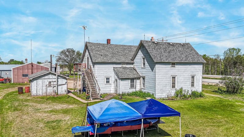 N3155 State Road 15, Hortonville, WI 54944