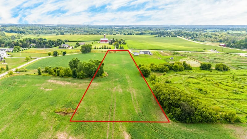 Midway Rd #4, Hortonville, WI 54944