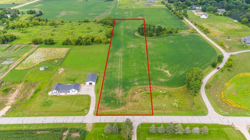 Midway Rd #4, Hortonville, WI 54944