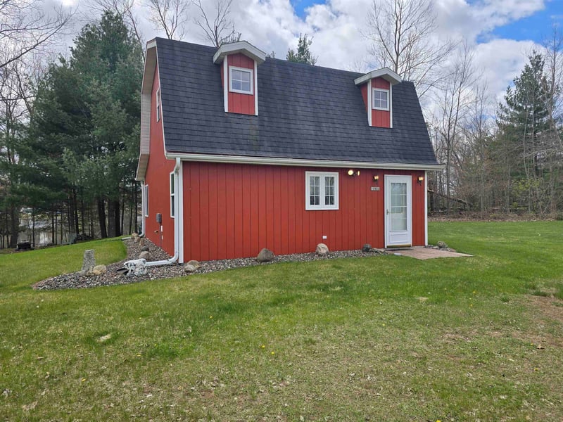 11922 State Hwy 32, Suring, WI 54174