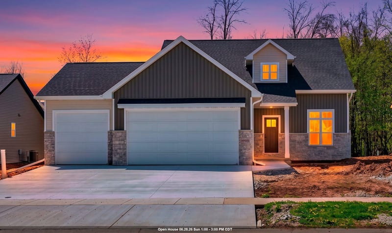 N9273 Constellation Dr, Appleton, WI 54915