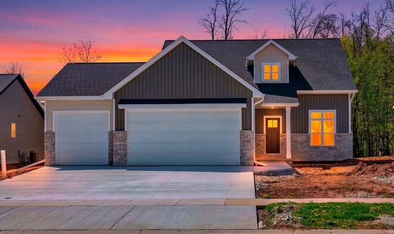 N9273 Constellation Dr, Appleton, WI 54915