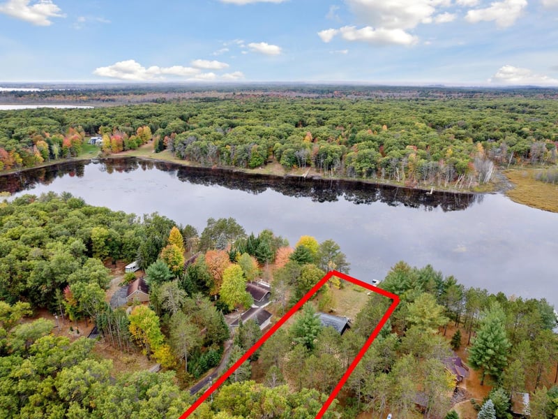 N7081 Lake Crest Dr, Shawano, WI 54166-1174