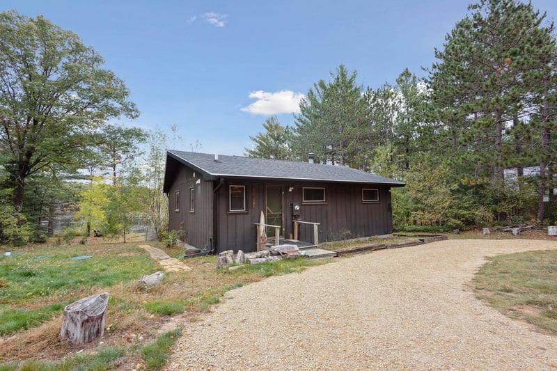 N7081 Lake Crest Dr, Shawano, WI 54166-1174